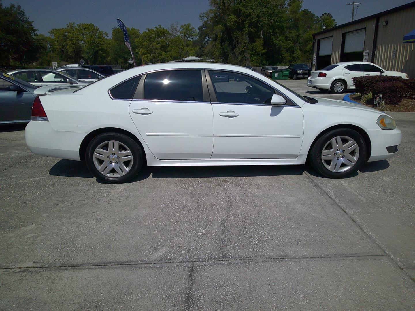 2011 WHITE CHEVROLET IMPALA LT (FLEET) (2G1WG5EK8B1) , located at 1200 Cassat Avenue, Jacksonville, FL, 32205, (904) 695-1885, 30.302404, -81.731033 - Photo#2